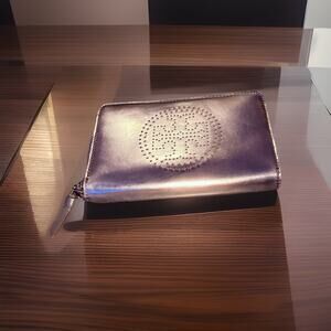 Tory Burch Perforated Logo Zip Continental Wallet Wristlet Metallic Gray